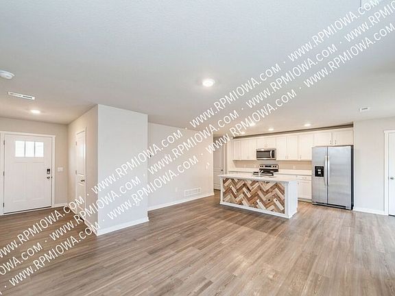 4th image of 4533 SE Ember Ln