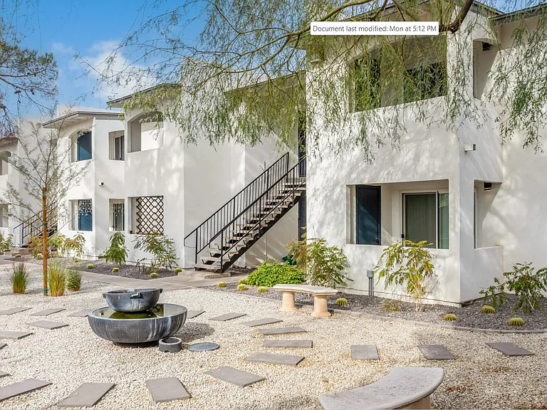The Papago Gardens Apartments — Photo 1