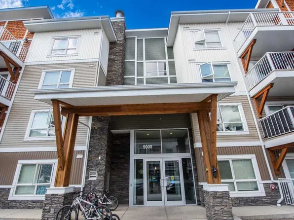 302 Skyview Ranch Dr NE, Calgary, AB T3N 0P5