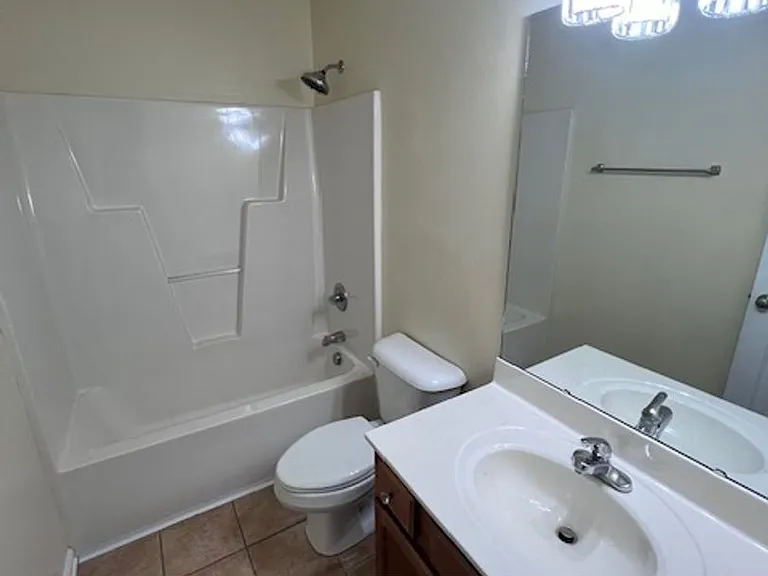 1745 Cherry Point Dr — Photo 10