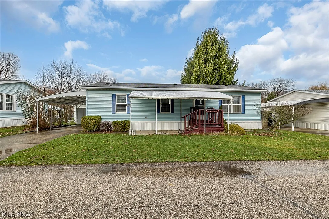 10 Corktree Dr photo 1