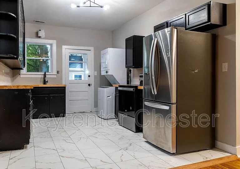 3500 Oaklawn Blvd — Photo 3