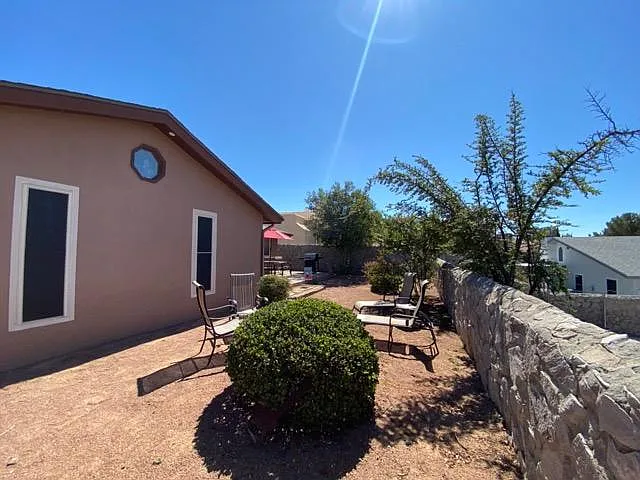 703 Homestead Cir — Photo 19