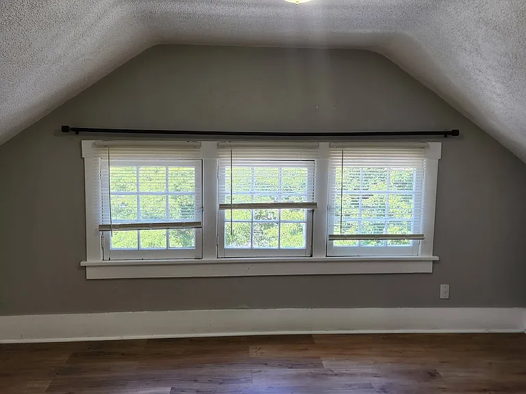 3307 Poppleton Ave — Photo 10