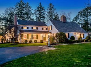 25 Huckleberry Ln, Darien, CT 06820