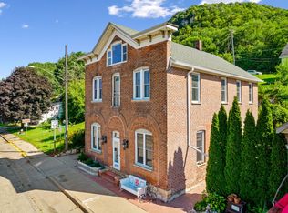 1101 S Main St, Alma, WI 54610