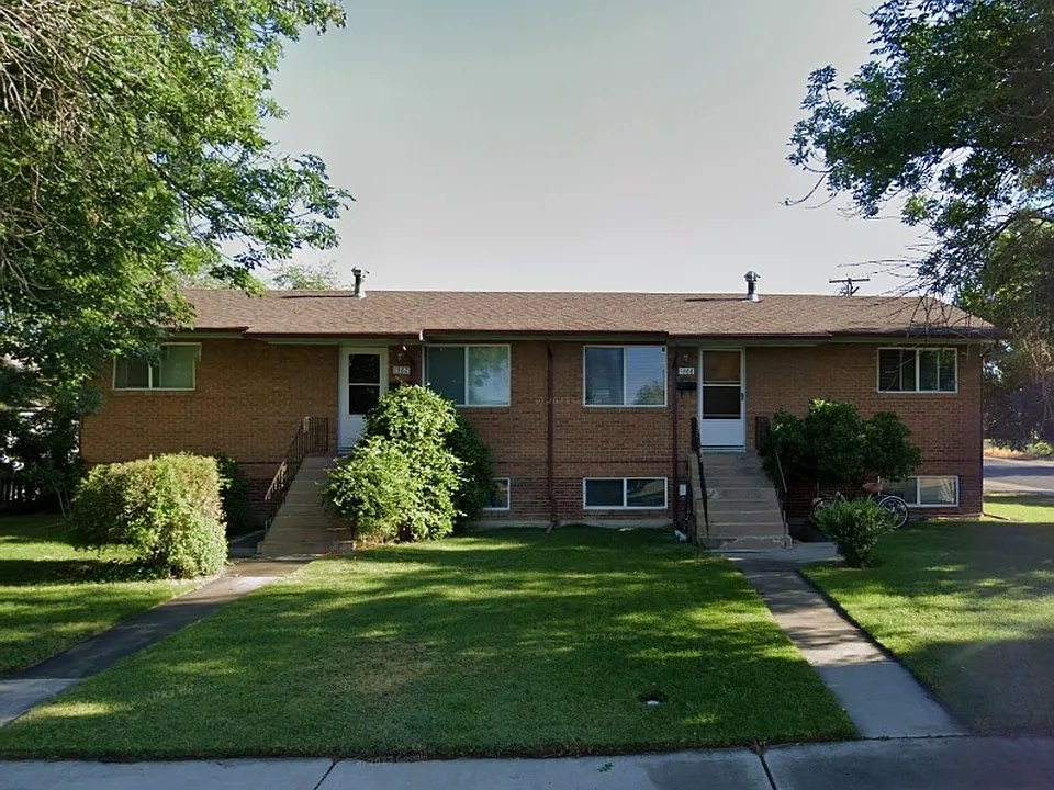 1362 Elm Ave