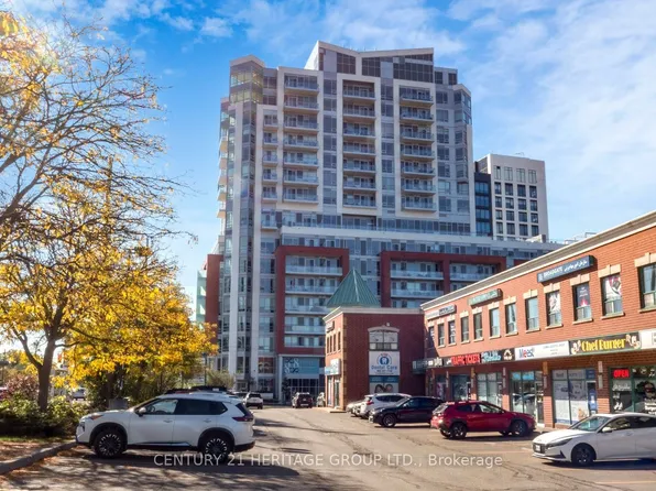 8888 Yonge St #1205, Richmond Hill, ON L4C 5V6