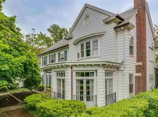 1115 Riverside Dr, South Bend, IN 46616