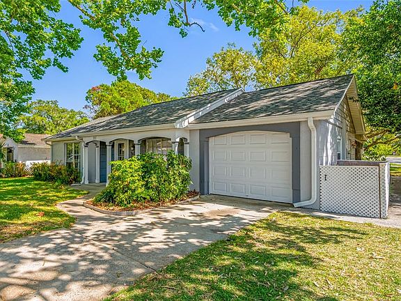 3rd image of 8705 Powderhorn Row