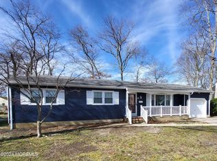 12 Roosevelt Dr, Brick, NJ 08724