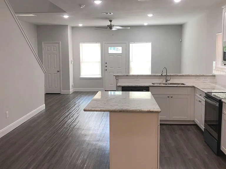 9218 Nyssa Street — Photo 5