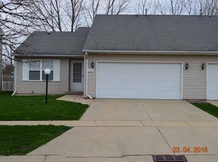 717 Erin Dr, Champaign, IL