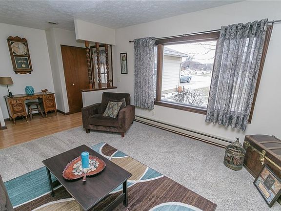 5th image of 151 Capital Ct
