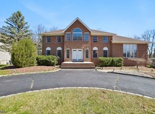 407 Mountain Way, Morris Plains, NJ