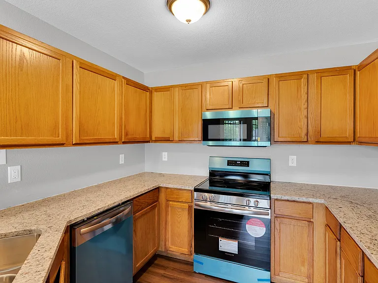 2520 Fatima Ave — Photo 4