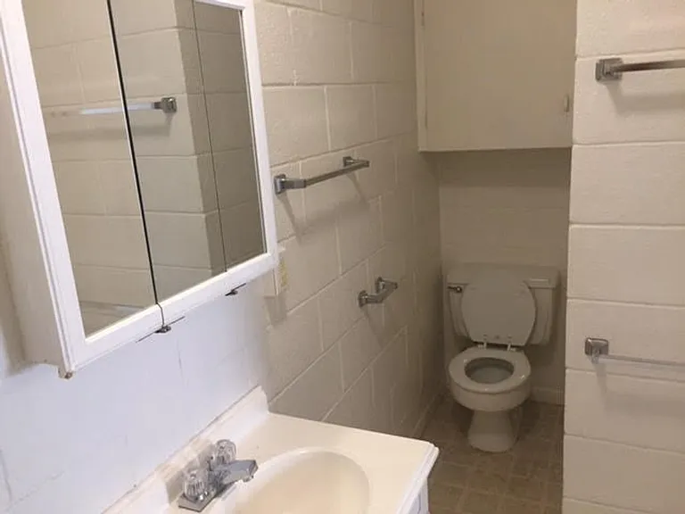 827 E Shawnee St #B — Photo 5