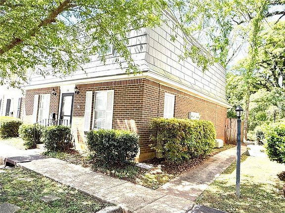 2nd image of 4017 Cottage Hill Rd APT 34