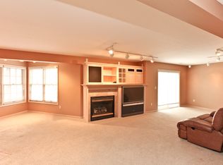 3456 Fairfax Ln, Woodbury, MN 55129