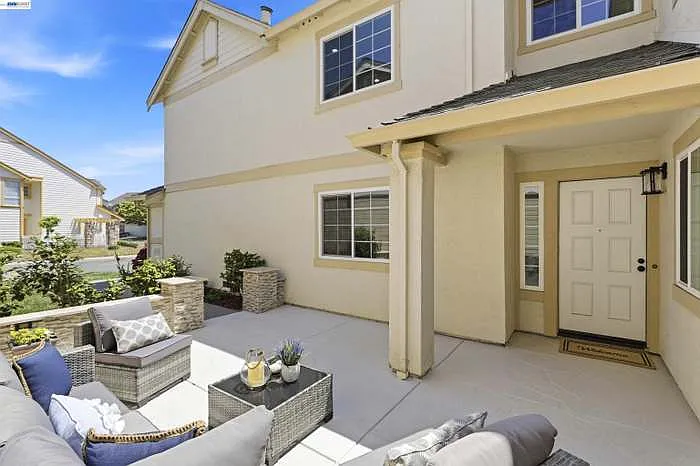 34561 Winslow Ter — Photo 5