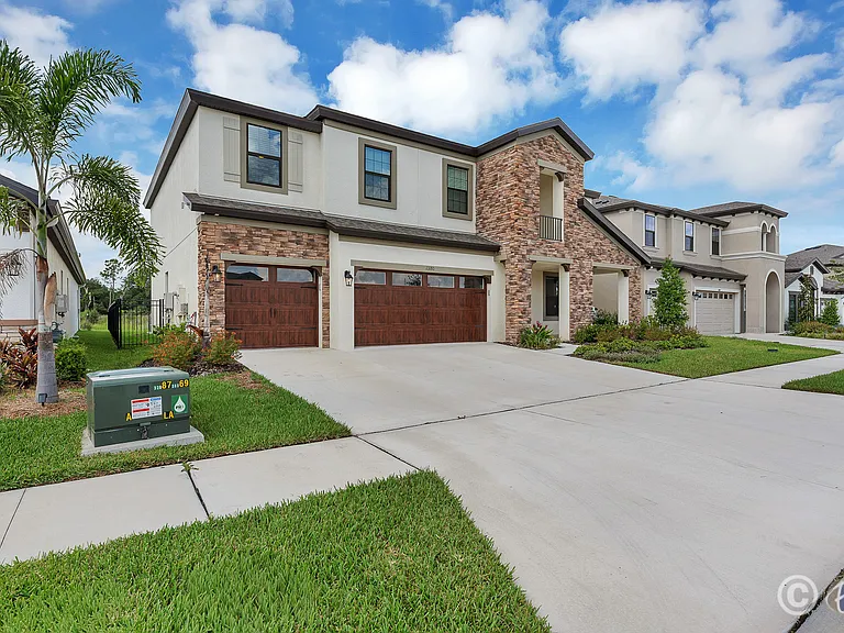 13180 Wellspring Dr — Photo 37