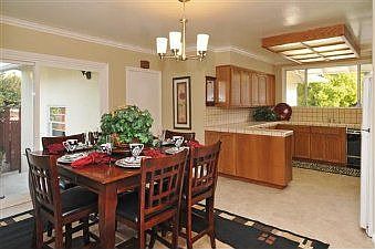 Kitchen :: 732 Cuesta Ave