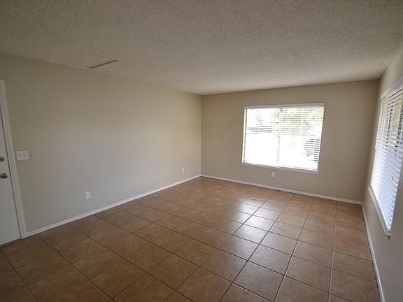 3rd image of 12926 Sunnyglen Dr