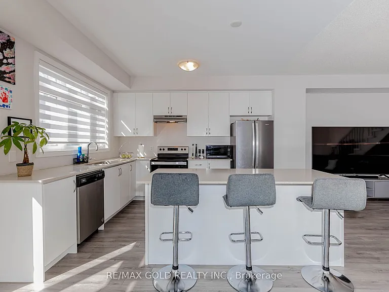585 Colborne St #1007 — Photo 20