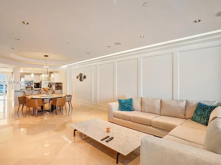 17121 Collins Ave #3304 — Photo 3