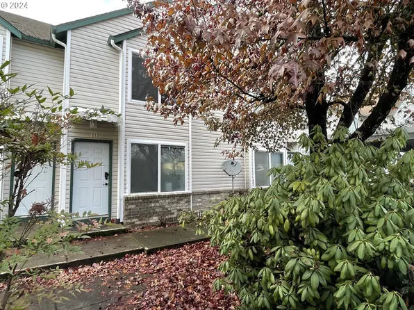 2501 E 2nd St APT 10, Newberg, OR 97132