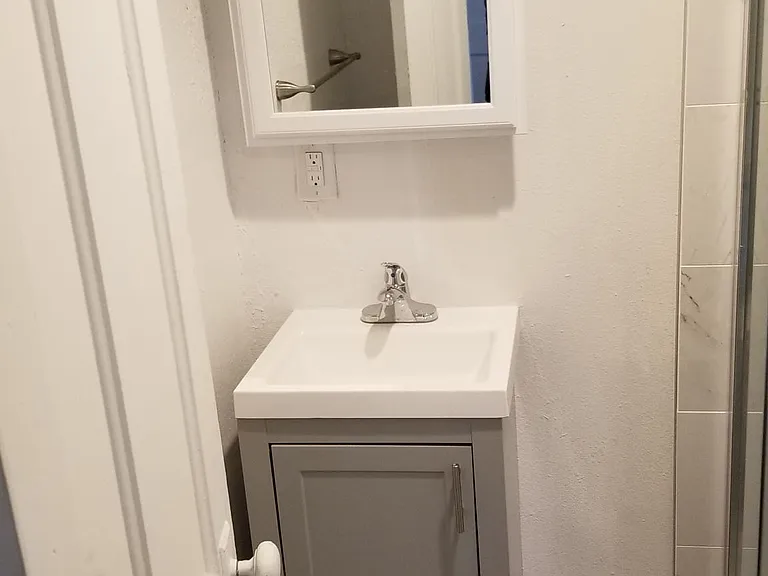 1263 N Clarkson St #3 — Photo 10