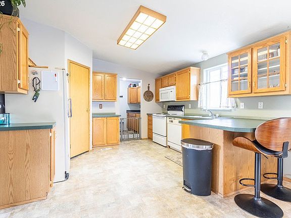 4th image of 10500 W 5th St