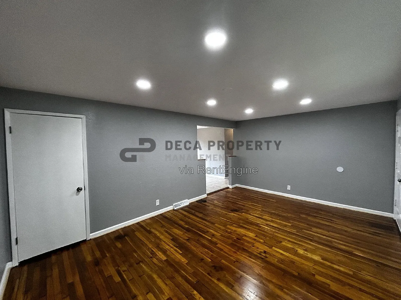 3 bed, 1.0 bath, 1014 sqft, $1,350 — Photo 3