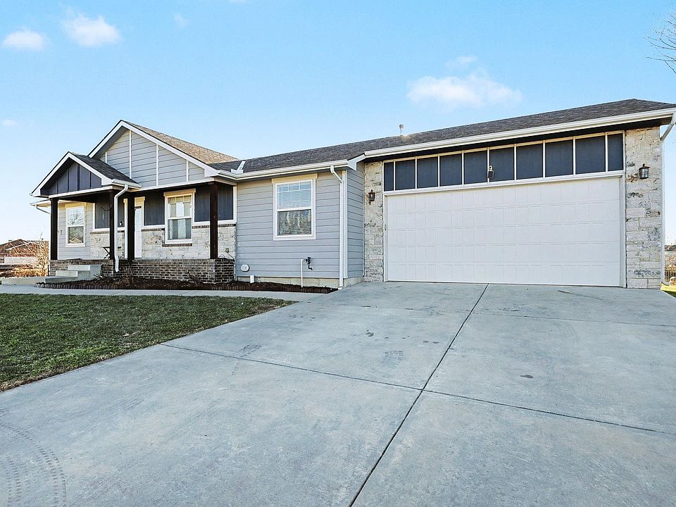 1st image of 729 S Longbranch Dr
