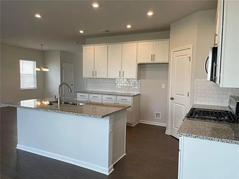 632 Blue Ash Ct — Photo 6