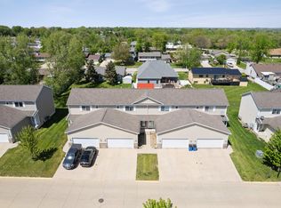 1223 Lois Ln, Waterloo, IA 50702