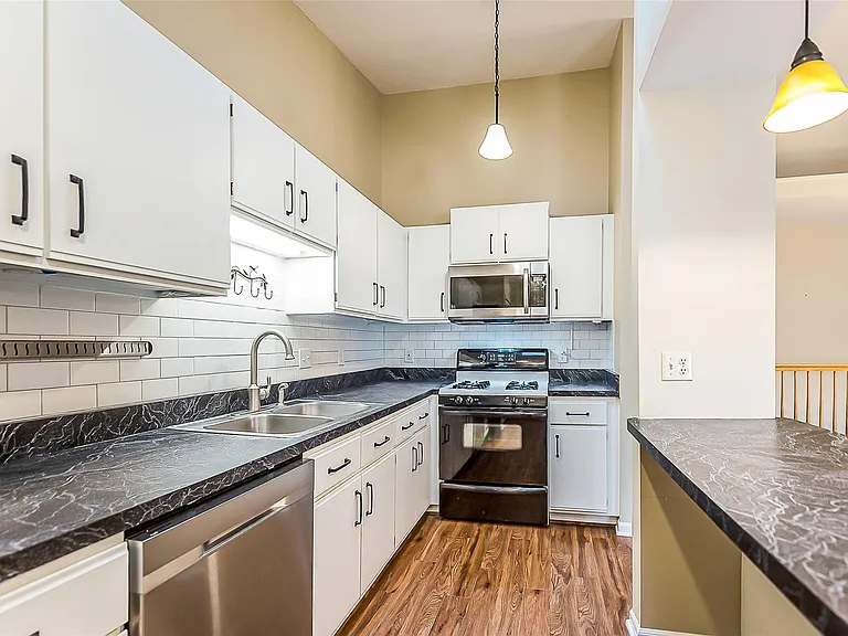 61960 Arlington Cir #3 — Photo 8