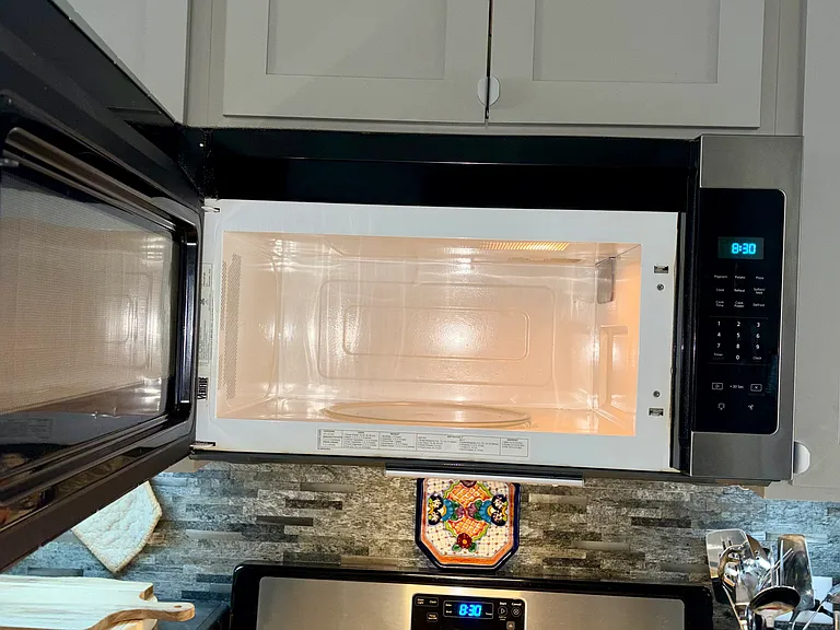 1054 Celebration Dr — Photo 13