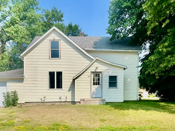 415 Broadway Ave NE, Red Lake Falls, MN 56750