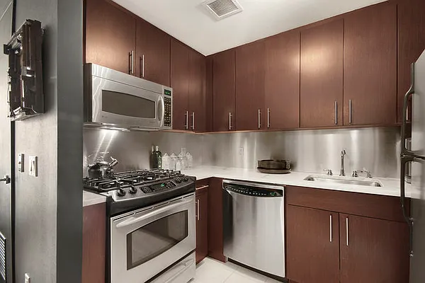 Sold by Corcoran | media 17