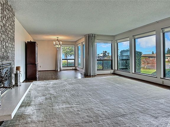 3rd image of 2324 Vista View Dr
