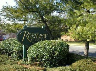 15 York Dr APT 6A, Edison, NJ 08817