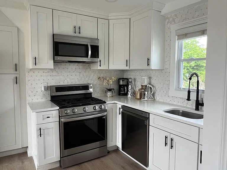 246 Malcolm Ave #2 — Photo 1