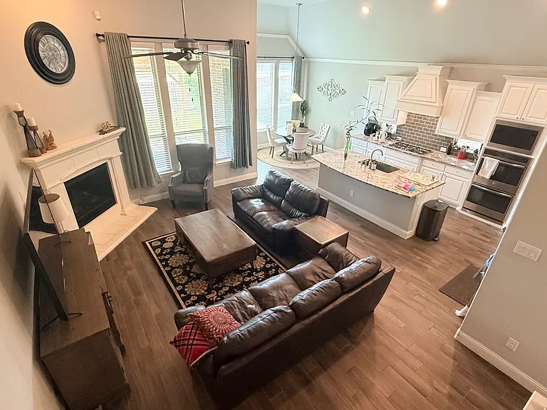 337 Prairie Ridge Ln — Photo 8
