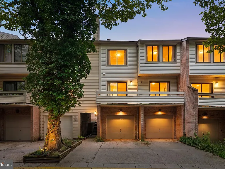 18616 Pier Point Pl — Photo 45
