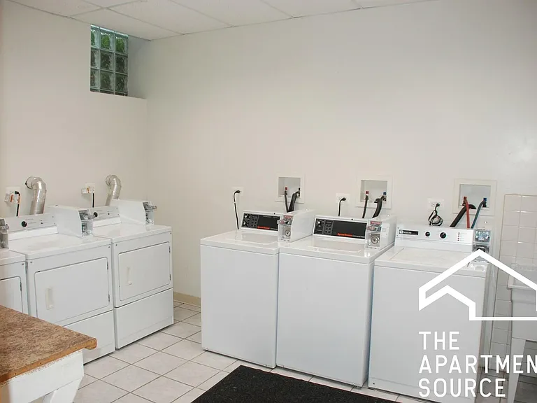 7326 N Ridge Ave #1W — Photo 12