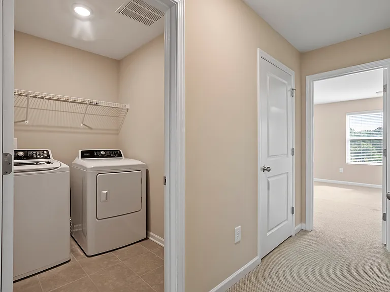 210 Adobe Pl — Photo 21
