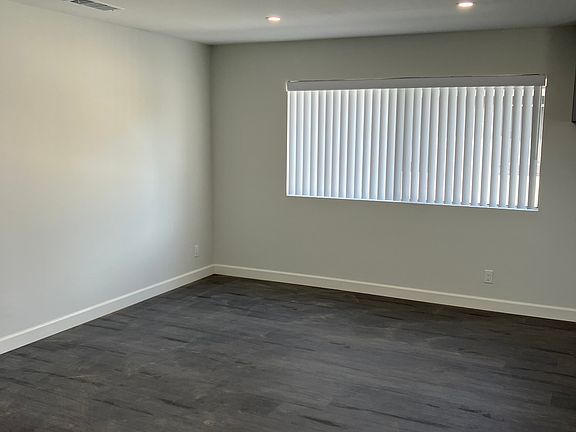 5th image of 9800 Vesper Ave Unit 102