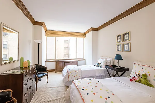 Sold by Corcoran | media 7