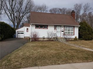 33 Clyde Rd, Manchester, CT 06042